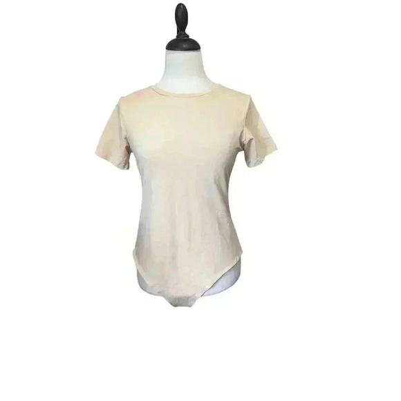 New MANGOPOP Cream Color Short Sleeve Body Suit Size L - Picture 1 of 5
